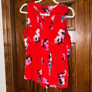 Women’s floral tank top